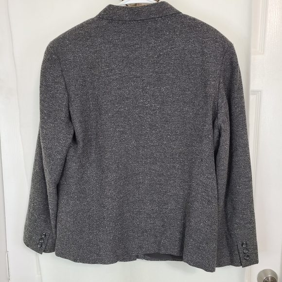 Liz Claiborne Collection Woman's Blazer, Size 16 Color: Grey - Picture 10 of 14